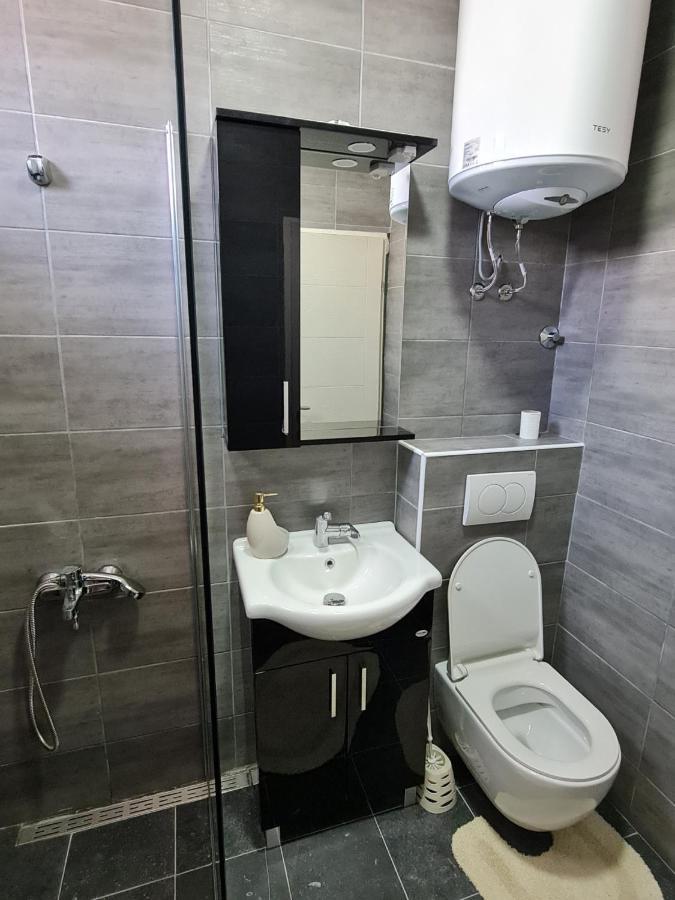 Apartmani Jovan Ülgün Dış mekan fotoğraf
