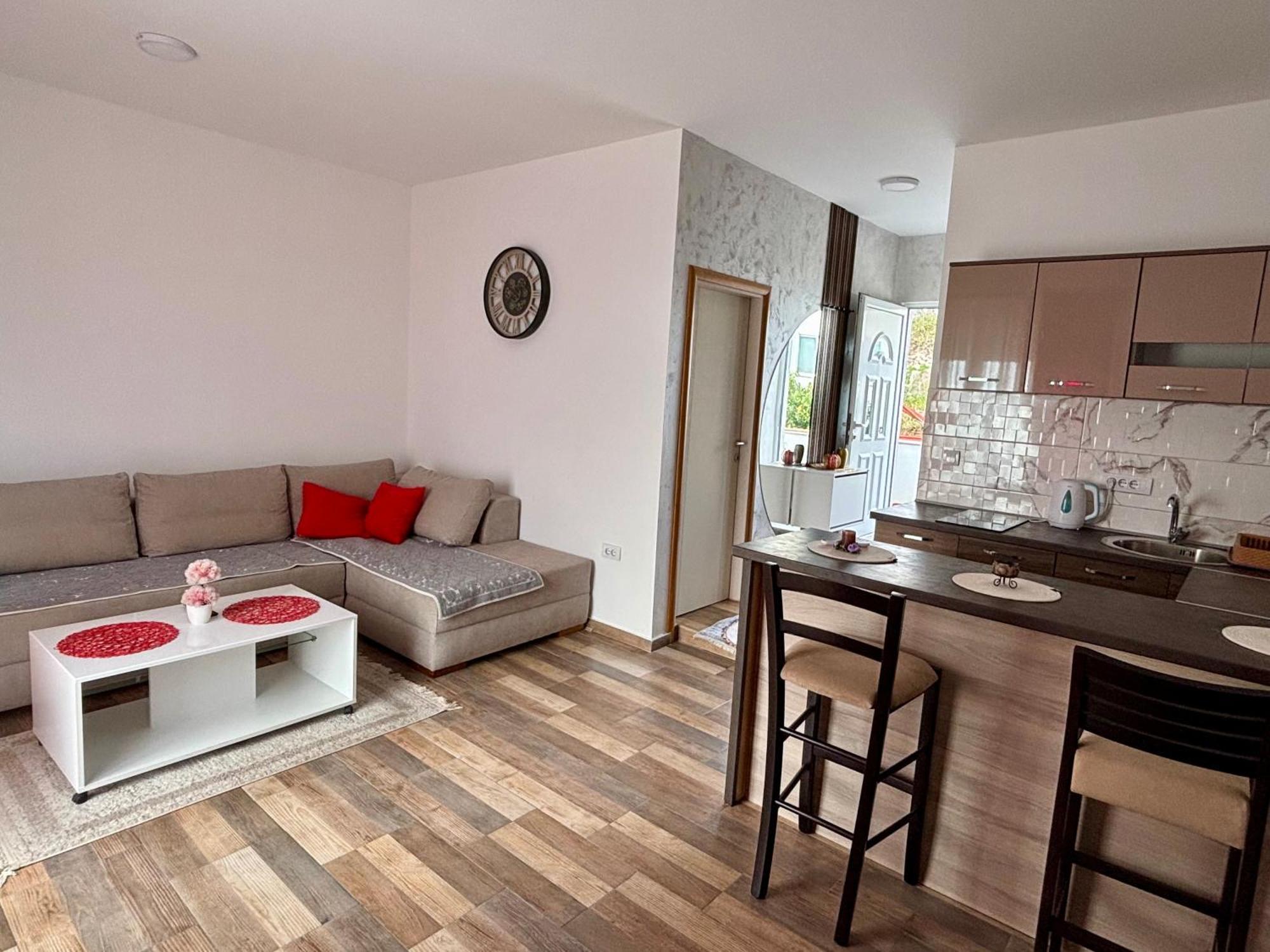 Apartmani Jovan Ülgün Dış mekan fotoğraf